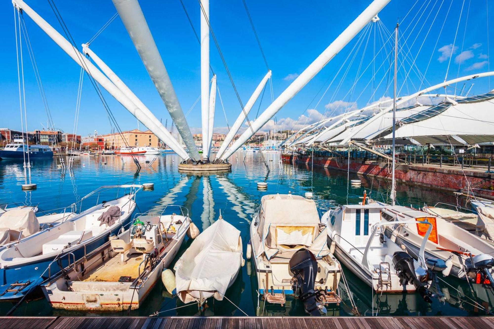 Sea View Waterfront - Happy Apartment